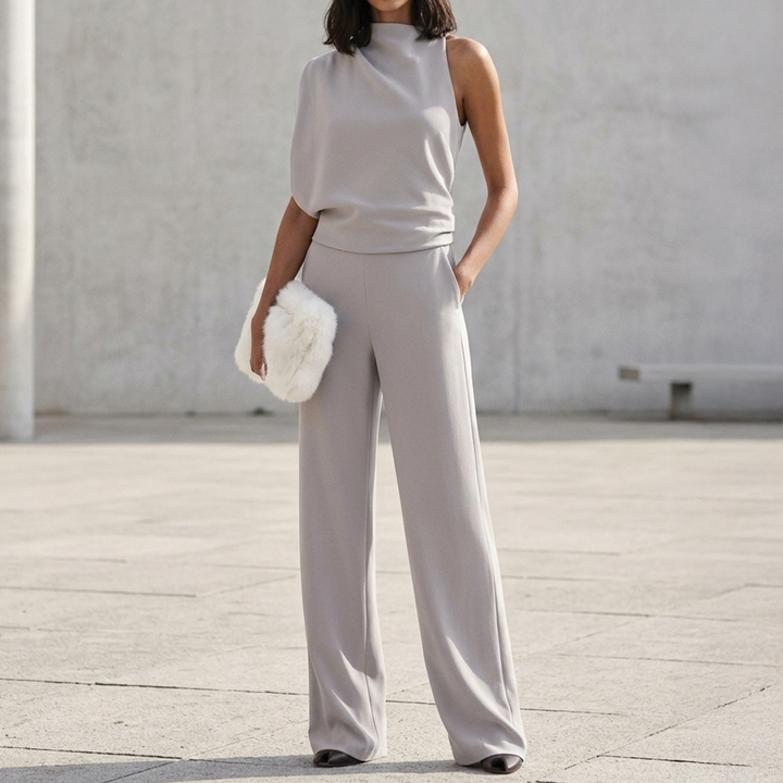 Clara - Elegant Sleeveless Jumpsuit