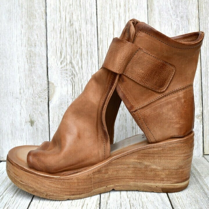 Dawn™ | Wedge Sandals with Buckle in Boho Style