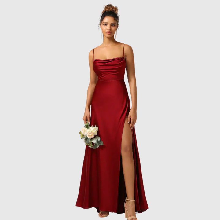 Alvaree | Evening dress in satin with high slit and open back