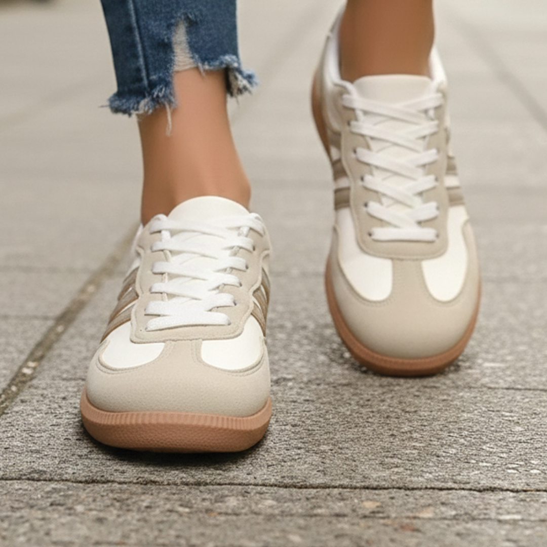 Aubrey - Low-Top Lace Sneakers