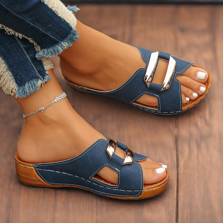 Everly | Women's Cushioned Adjustable Buckle Sandals