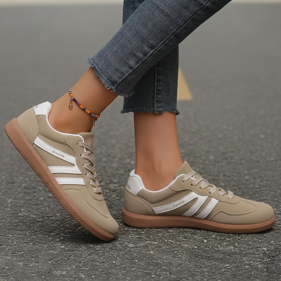 Aubrey - Low-Top Lace Sneakers