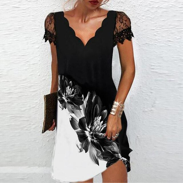 Fabulys | Elegant Dress with Exquisite Details