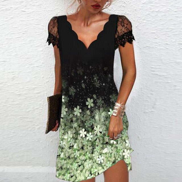 Fabulys | Elegant Dress with Exquisite Details