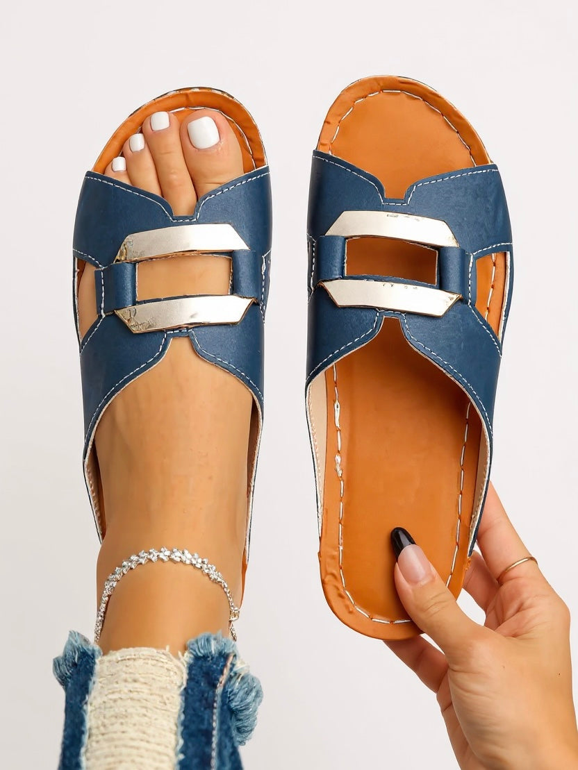 Zinnia | Women's Cushioned Adjustable Buckle Slides
