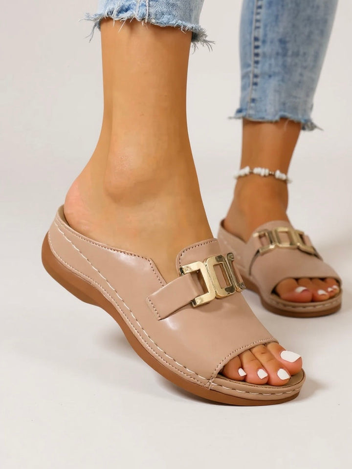 Juno | Women's Cushioned Buckle Slides