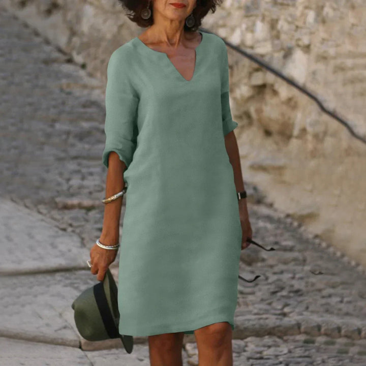 Women's dress with V-neck and 3/4 sleeves | Mini
