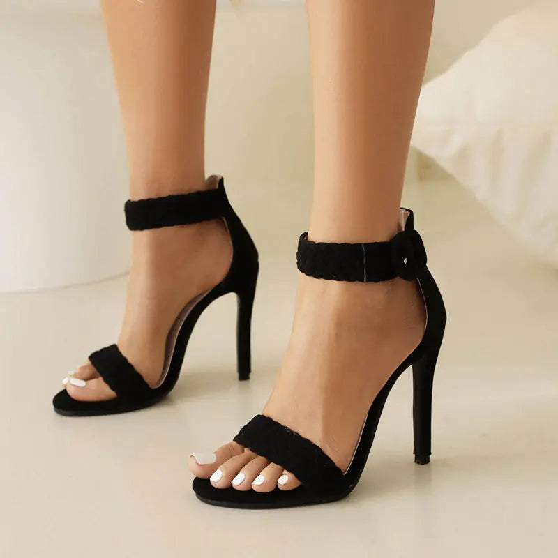 Yuna | Women's Flat Ankle Strap Sandals