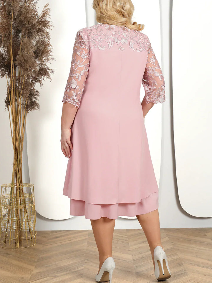 Theresa – Embroidered Banquet Dress in Plus Size