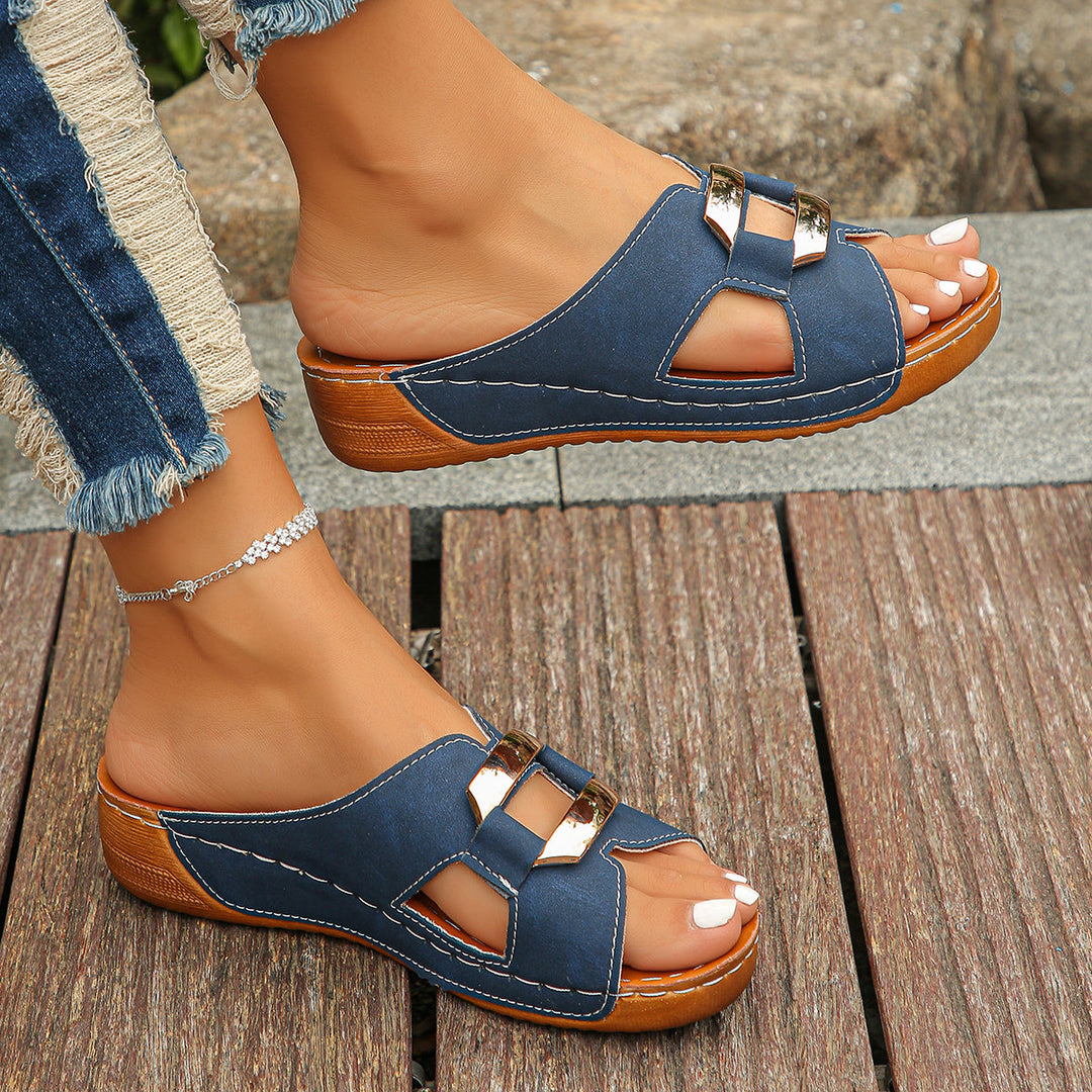 Everly | Women's Cushioned Adjustable Buckle Sandals
