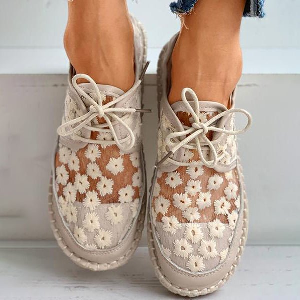 Eva - Embroidered Lace Shoes