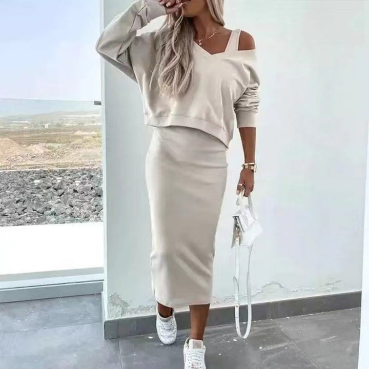 Stylish Women's Midi Dress with Oversized Sweater